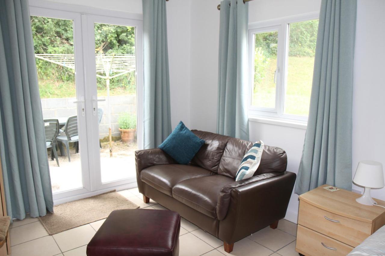 Freshwater Bay Holiday Cottages Pembroke Extérieur photo