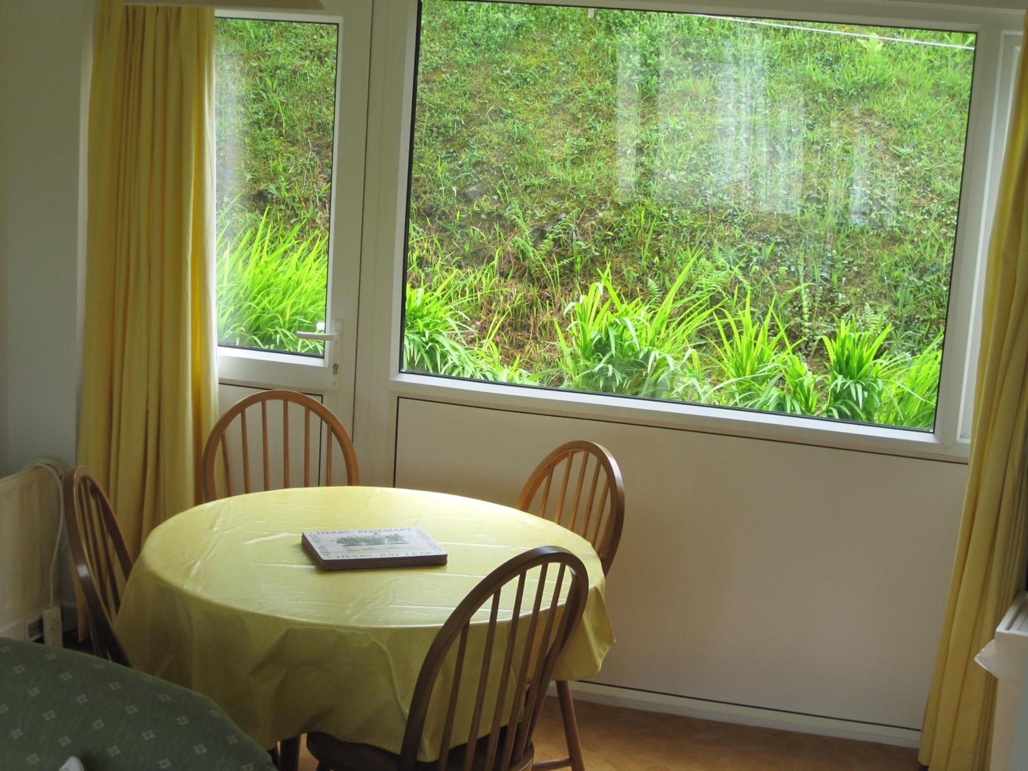 Freshwater Bay Holiday Cottages Pembroke Chambre photo